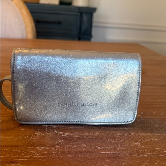 Danielle Nicole Silver Crossbody  with Glittery Cinderella - Picture 2 of 4